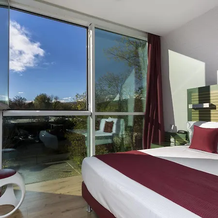 Western Ivrea Crystal Palace