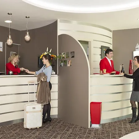 Отель Western Ivrea Crystal Palace Банкетте
