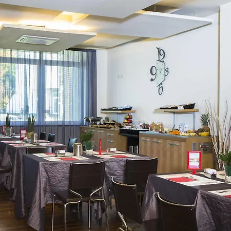 Western Ivrea Crystal Palace 4*