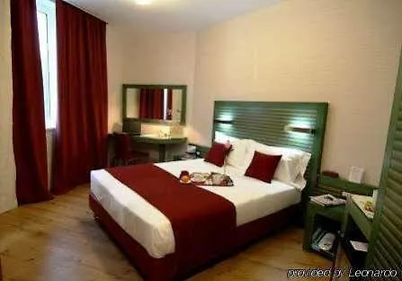 Western Ivrea Crystal Palace 반케테