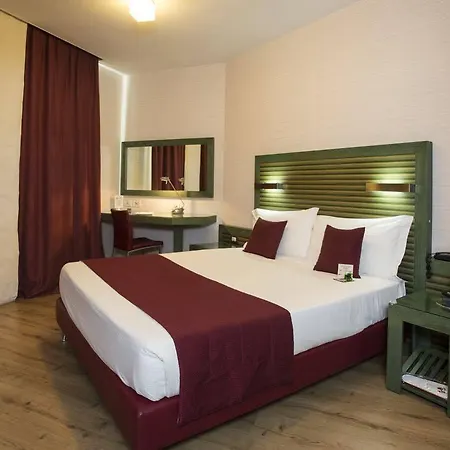 Western Ivrea Crystal Palace 酒店