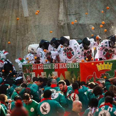 Western Ivrea Crystal Palace 酒店