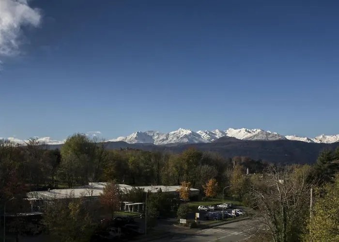 Western Ivrea Crystal Palace